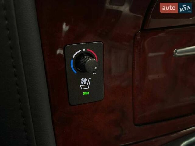 Серый Лексус ЛХ, объемом двигателя 5.66 л и пробегом 259 тыс. км за 21990 $, фото 32 на Automoto.ua