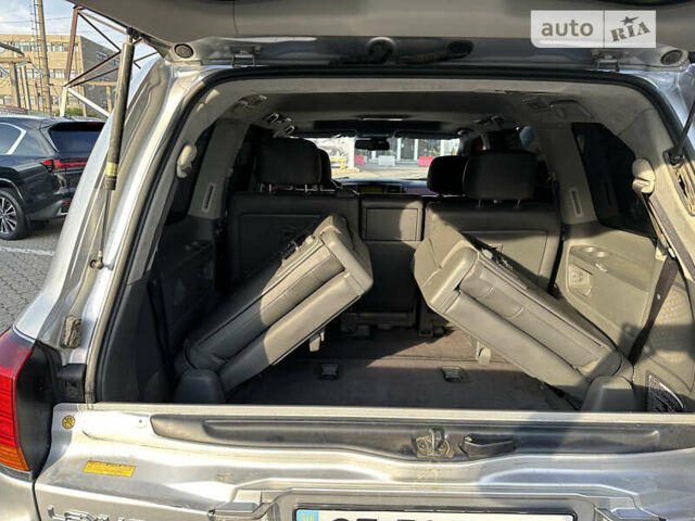 Серый Лексус ЛХ, объемом двигателя 5.66 л и пробегом 243 тыс. км за 25800 $, фото 73 на Automoto.ua