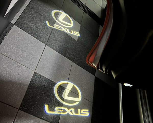 Серый Лексус ЛХ, объемом двигателя 5.66 л и пробегом 273 тыс. км за 24900 $, фото 111 на Automoto.ua