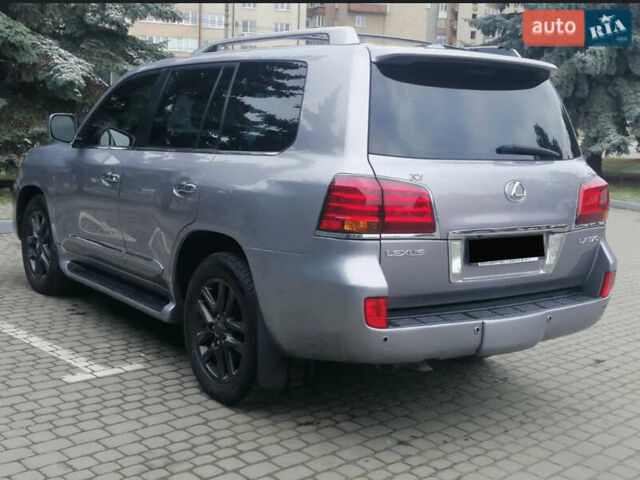 Лексус ЛХ 2008 в Ивано-Франковске на Automoto.ua Серый Лексус ЛХ, объемом двигателя 5.66 л и пробегом 285 тыс. км за 25000 $, фото 6 на Automoto.ua
