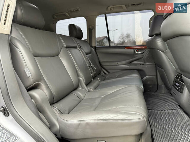 Сірий Лексус ЛХ, об'ємом двигуна 5.66 л та пробігом 246 тис. км за 24999 $, фото 27 на Automoto.ua