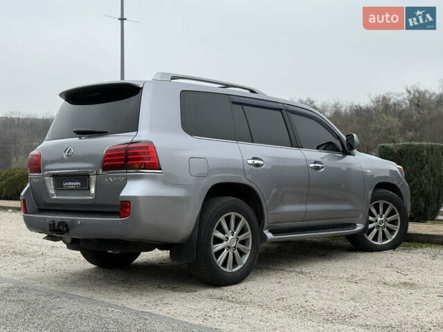 Сірий Лексус ЛХ, об'ємом двигуна 5.66 л та пробігом 246 тис. км за 24999 $, фото 7 на Automoto.ua