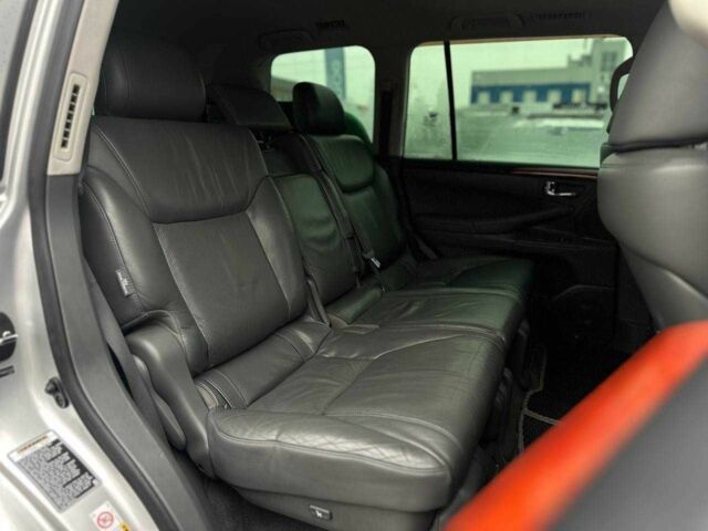 Серый Лексус ЛХ, объемом двигателя 5.7 л и пробегом 259 тыс. км за 21990 $, фото 11 на Automoto.ua