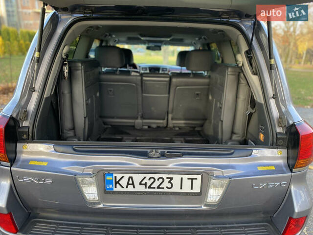 Сірий Лексус ЛХ, об'ємом двигуна 5.66 л та пробігом 295 тис. км за 20888 $, фото 7 на Automoto.ua
