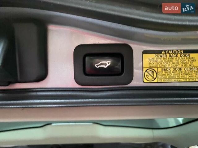 Сірий Лексус ЛХ, об'ємом двигуна 5.7 л та пробігом 295 тис. км за 21555 $, фото 39 на Automoto.ua