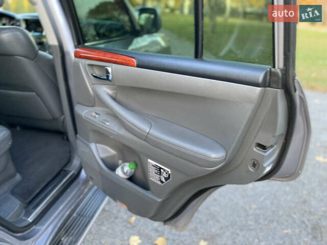 Сірий Лексус ЛХ, об'ємом двигуна 5.66 л та пробігом 295 тис. км за 20999 $, фото 31 на Automoto.ua