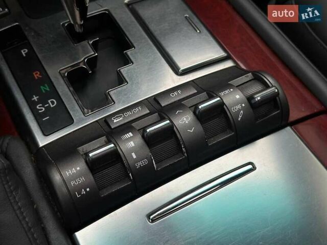 Серый Лексус ЛХ, объемом двигателя 5.66 л и пробегом 259 тыс. км за 21990 $, фото 25 на Automoto.ua