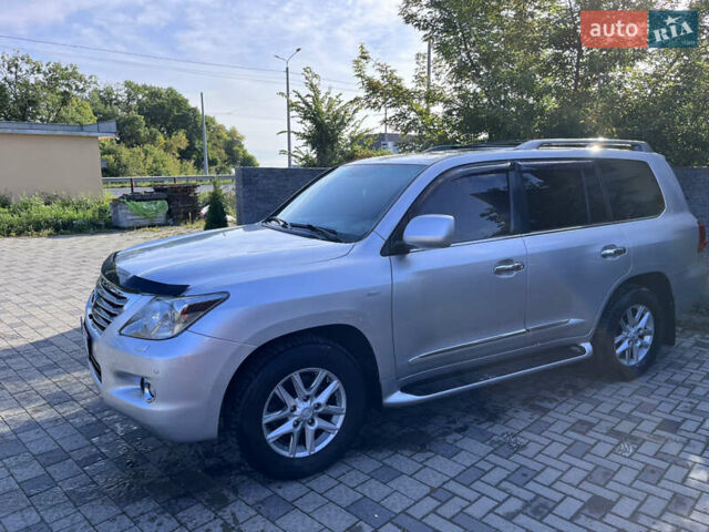 Сірий Лексус ЛХ, об'ємом двигуна 5.66 л та пробігом 290 тис. км за 22500 $, фото 5 на Automoto.ua