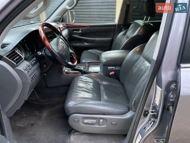 Сірий Лексус ЛХ, об'ємом двигуна 5.7 л та пробігом 295 тис. км за 21555 $, фото 21 на Automoto.ua