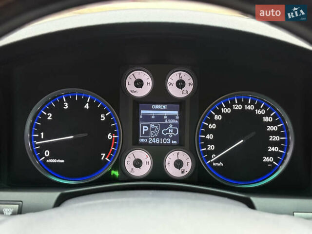 Сірий Лексус ЛХ, об'ємом двигуна 5.66 л та пробігом 246 тис. км за 24999 $, фото 12 на Automoto.ua
