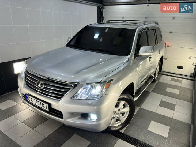 Серый Лексус ЛХ, объемом двигателя 5.66 л и пробегом 273 тыс. км за 24900 $, фото 33 на Automoto.ua