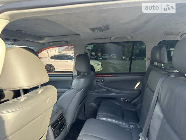 Серый Лексус ЛХ, объемом двигателя 5.66 л и пробегом 243 тыс. км за 25800 $, фото 54 на Automoto.ua