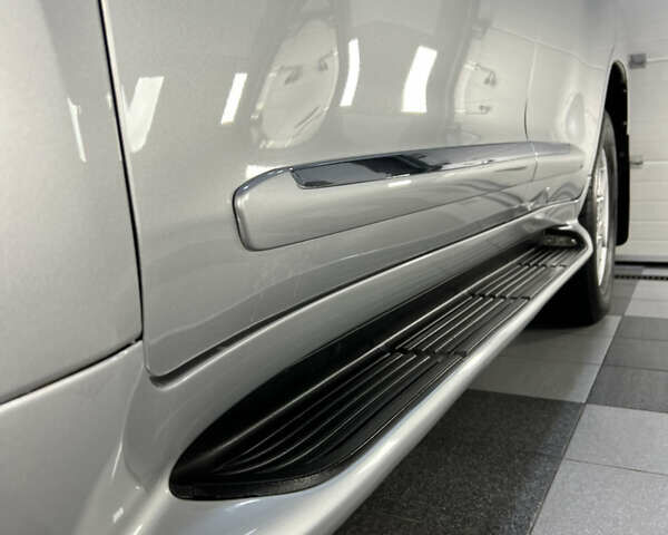 Серый Лексус ЛХ, объемом двигателя 5.66 л и пробегом 273 тыс. км за 24900 $, фото 22 на Automoto.ua