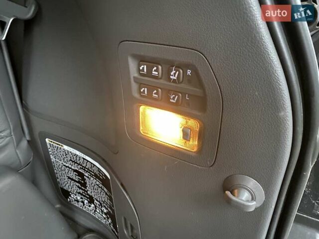 Сірий Лексус ЛХ, об'ємом двигуна 5.7 л та пробігом 295 тис. км за 21555 $, фото 41 на Automoto.ua