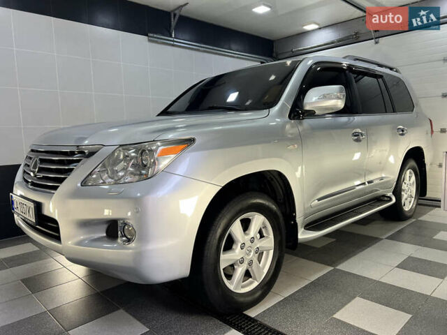 Серый Лексус ЛХ, объемом двигателя 5.66 л и пробегом 273 тыс. км за 24900 $, фото 37 на Automoto.ua