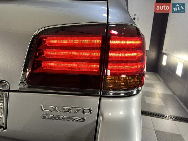Серый Лексус ЛХ, объемом двигателя 5.66 л и пробегом 273 тыс. км за 24900 $, фото 57 на Automoto.ua