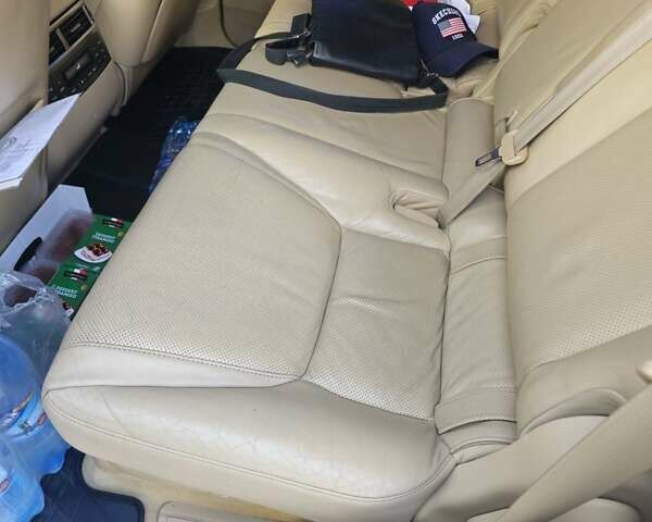 Сірий Лексус ЛХ, об'ємом двигуна 5.66 л та пробігом 325 тис. км за 24900 $, фото 10 на Automoto.ua