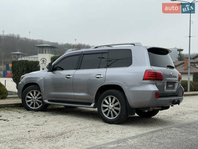 Сірий Лексус ЛХ, об'ємом двигуна 5.66 л та пробігом 246 тис. км за 24999 $, фото 8 на Automoto.ua