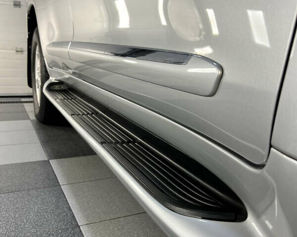 Серый Лексус ЛХ, объемом двигателя 5.66 л и пробегом 273 тыс. км за 24900 $, фото 18 на Automoto.ua