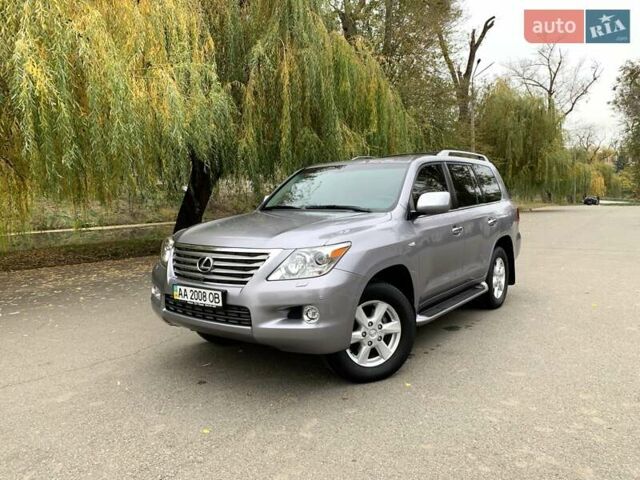 Серый Лексус ЛХ, объемом двигателя 5.66 л и пробегом 175 тыс. км за 32800 $, фото 19 на Automoto.ua