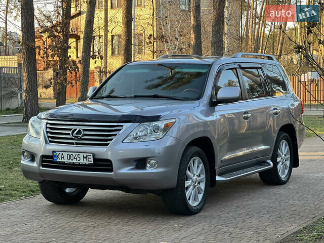 Сірий Лексус ЛХ, об'ємом двигуна 5.7 л та пробігом 285 тис. км за 26700 $, фото 12 на Automoto.ua