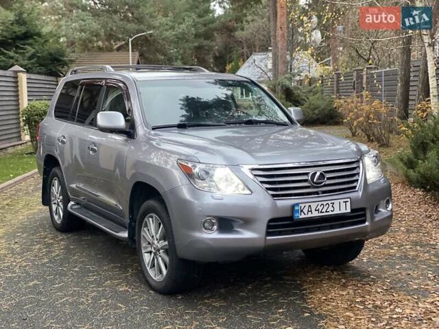 Сірий Лексус ЛХ, об'ємом двигуна 5.7 л та пробігом 295 тис. км за 21555 $, фото 17 на Automoto.ua