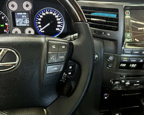 Серый Лексус ЛХ, объемом двигателя 5.66 л и пробегом 273 тыс. км за 24900 $, фото 92 на Automoto.ua