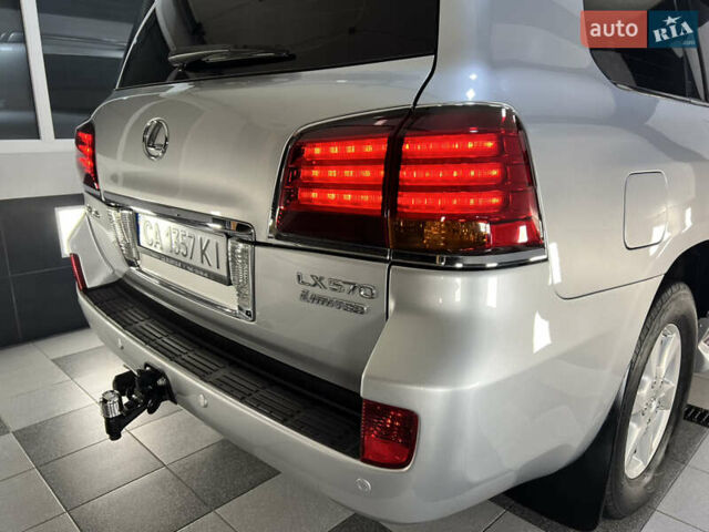 Серый Лексус ЛХ, объемом двигателя 5.66 л и пробегом 273 тыс. км за 24900 $, фото 61 на Automoto.ua