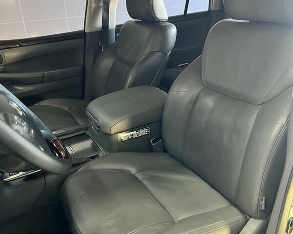 Серый Лексус ЛХ, объемом двигателя 5.66 л и пробегом 273 тыс. км за 24900 $, фото 87 на Automoto.ua