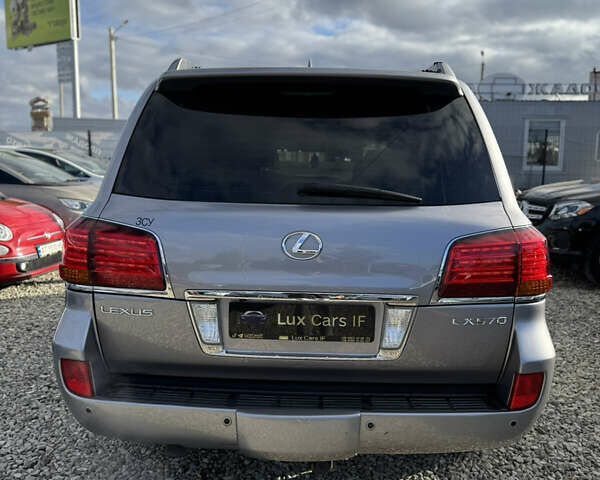 Сірий Лексус ЛХ, об'ємом двигуна 5.66 л та пробігом 303 тис. км за 22000 $, фото 40 на Automoto.ua