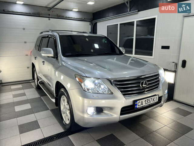 Серый Лексус ЛХ, объемом двигателя 5.66 л и пробегом 273 тыс. км за 24900 $, фото 27 на Automoto.ua