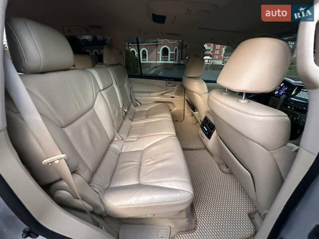 Сірий Лексус ЛХ, об'ємом двигуна 5.66 л та пробігом 262 тис. км за 22999 $, фото 22 на Automoto.ua