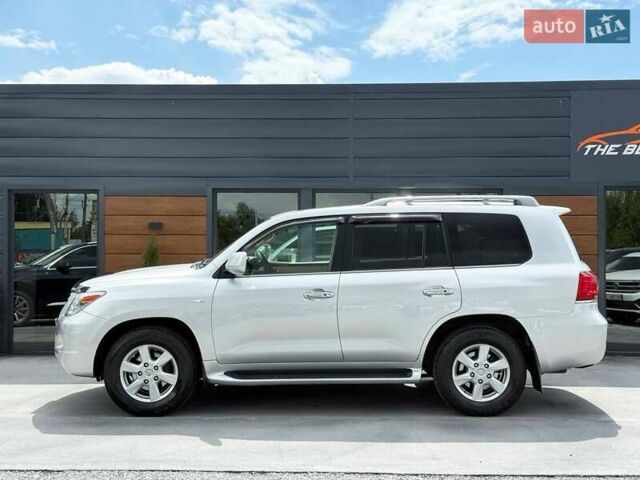 Сірий Лексус ЛХ, об'ємом двигуна 5.66 л та пробігом 235 тис. км за 27191 $, фото 5 на Automoto.ua