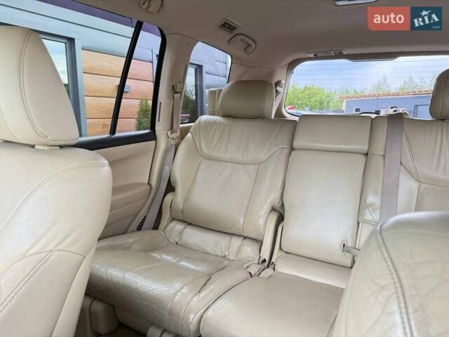 Сірий Лексус ЛХ, об'ємом двигуна 5.66 л та пробігом 235 тис. км за 27191 $, фото 32 на Automoto.ua