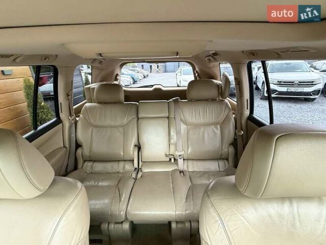 Сірий Лексус ЛХ, об'ємом двигуна 5.66 л та пробігом 235 тис. км за 27191 $, фото 33 на Automoto.ua