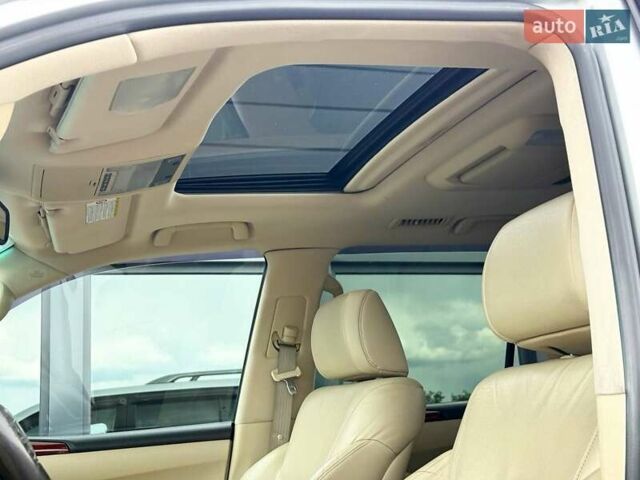 Сірий Лексус ЛХ, об'ємом двигуна 5.66 л та пробігом 235 тис. км за 27191 $, фото 22 на Automoto.ua