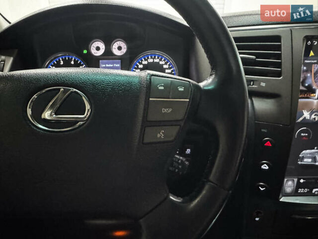 Серый Лексус ЛХ, объемом двигателя 5.66 л и пробегом 250 тыс. км за 29999 $, фото 8 на Automoto.ua