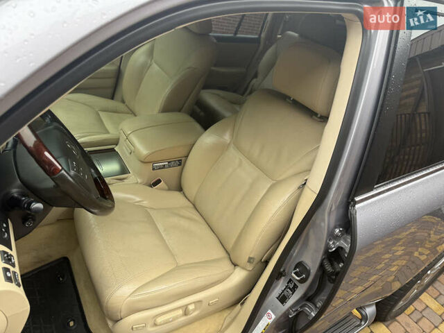 Серый Лексус ЛХ, объемом двигателя 5.66 л и пробегом 221 тыс. км за 32500 $, фото 11 на Automoto.ua