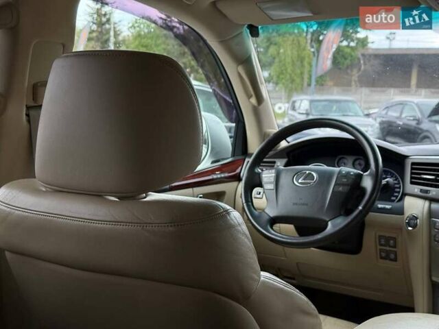 Сірий Лексус ЛХ, об'ємом двигуна 5.66 л та пробігом 235 тис. км за 27191 $, фото 45 на Automoto.ua