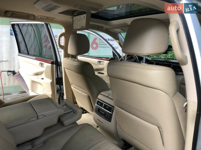 Сірий Лексус ЛХ, об'ємом двигуна 0 л та пробігом 230 тис. км за 28000 $, фото 8 на Automoto.ua