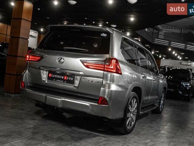 Лексус ЛХ 2016 в Одессе на Automoto.ua Серый Лексус ЛХ, объемом двигателя 5.66 л и пробегом 140 тыс. км за 65500 $, фото 63 на Automoto.ua