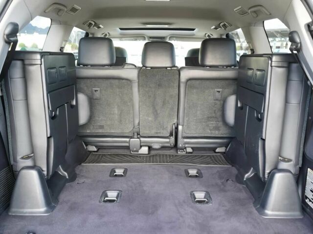 Серый Лексус ЛХ, объемом двигателя 5.7 л и пробегом 76 тыс. км за 21000 $, фото 13 на Automoto.ua