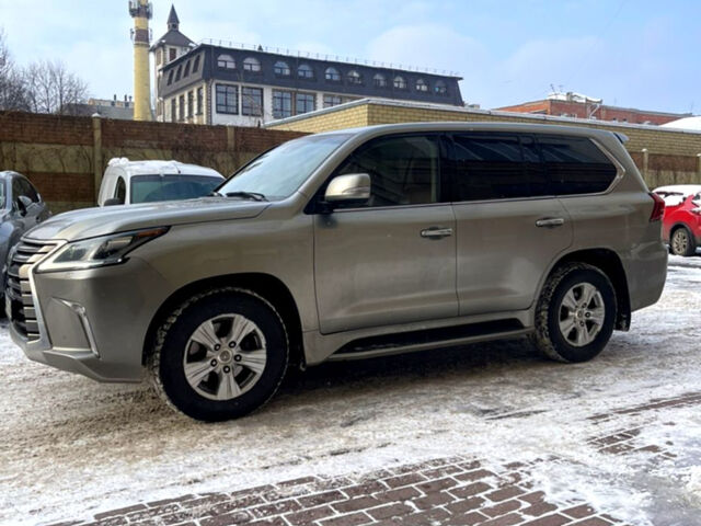 Серый Лексус ЛХ, объемом двигателя 4.5 л и пробегом 0 тыс. км за 59000 $, фото 2 на Automoto.ua