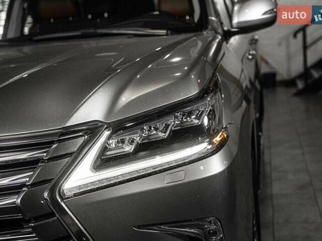 Лексус ЛХ 2016 в Одессе на Automoto.ua Серый Лексус ЛХ, объемом двигателя 5.66 л и пробегом 140 тыс. км за 65500 $, фото 70 на Automoto.ua