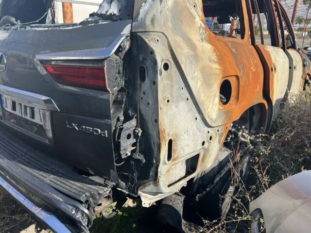 Серый Лексус ЛХ, объемом двигателя 4.5 л и пробегом 1 тыс. км за 9500 $, фото 5 на Automoto.ua