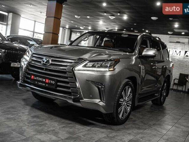 Лексус ЛХ 2016 в Одессе на Automoto.ua Серый Лексус ЛХ, объемом двигателя 5.66 л и пробегом 140 тыс. км за 65500 $, фото 71 на Automoto.ua