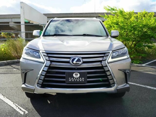 Серый Лексус ЛХ, объемом двигателя 5.7 л и пробегом 76 тыс. км за 21000 $, фото 1 на Automoto.ua