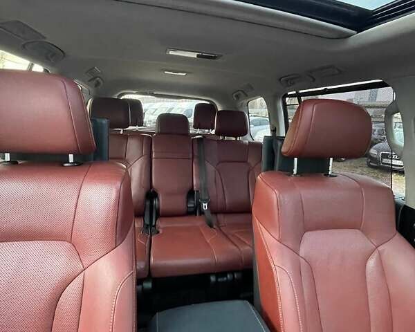 Серый Лексус ЛХ, объемом двигателя 5.66 л и пробегом 230 тыс. км за 54999 $, фото 21 на Automoto.ua