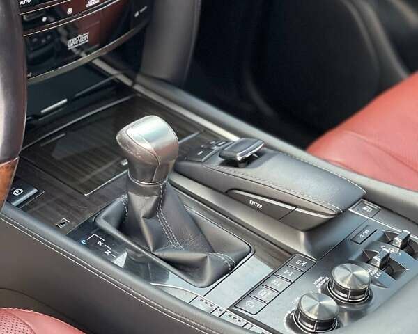 Серый Лексус ЛХ, объемом двигателя 5.66 л и пробегом 230 тыс. км за 54999 $, фото 17 на Automoto.ua