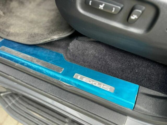 Серый Лексус ЛХ, объемом двигателя 5.7 л и пробегом 128 тыс. км за 62000 $, фото 16 на Automoto.ua